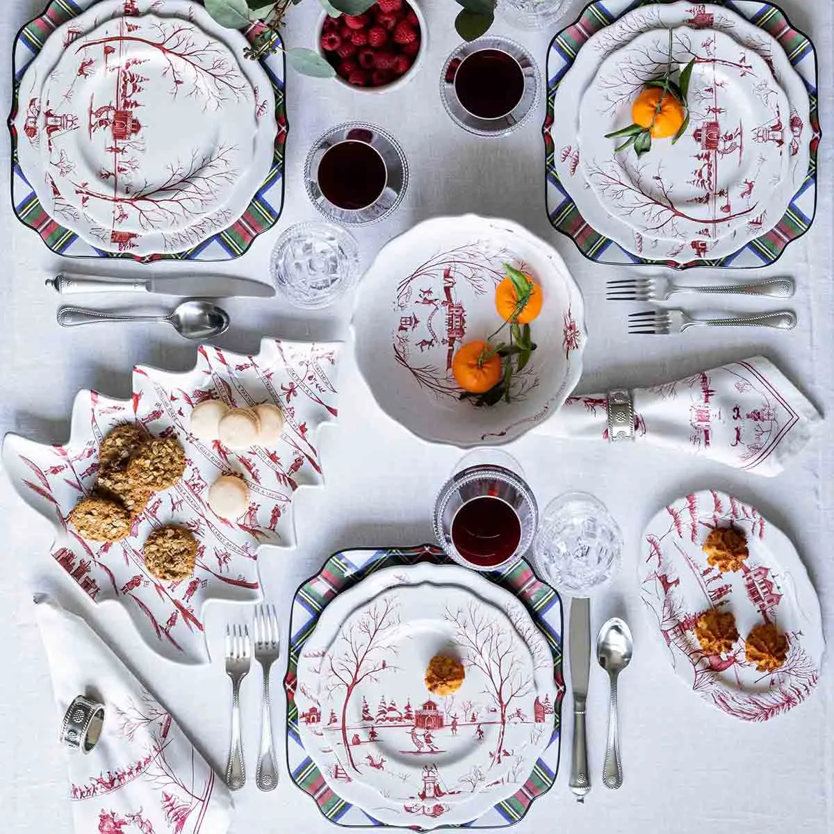 Country Estate Winter Frolic 16pc Place Setting